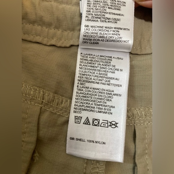The North Face Bermuda Shorts  sz 8  Tan color - Picture 5 of 9